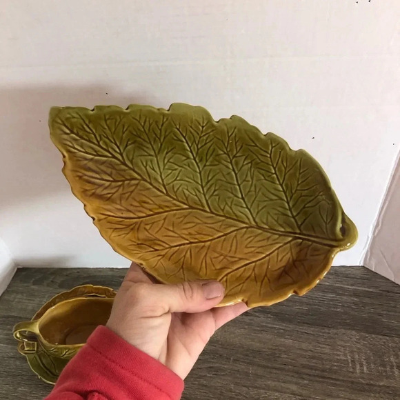 Vtg Royal Winton  Leaf Serving Dishes - Picture 2 of 11